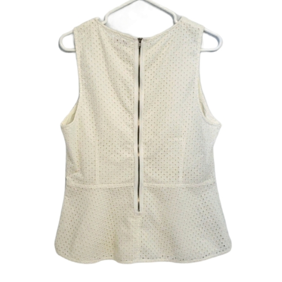 Gap Eyelet Lace White Top - Picture 2 of 4